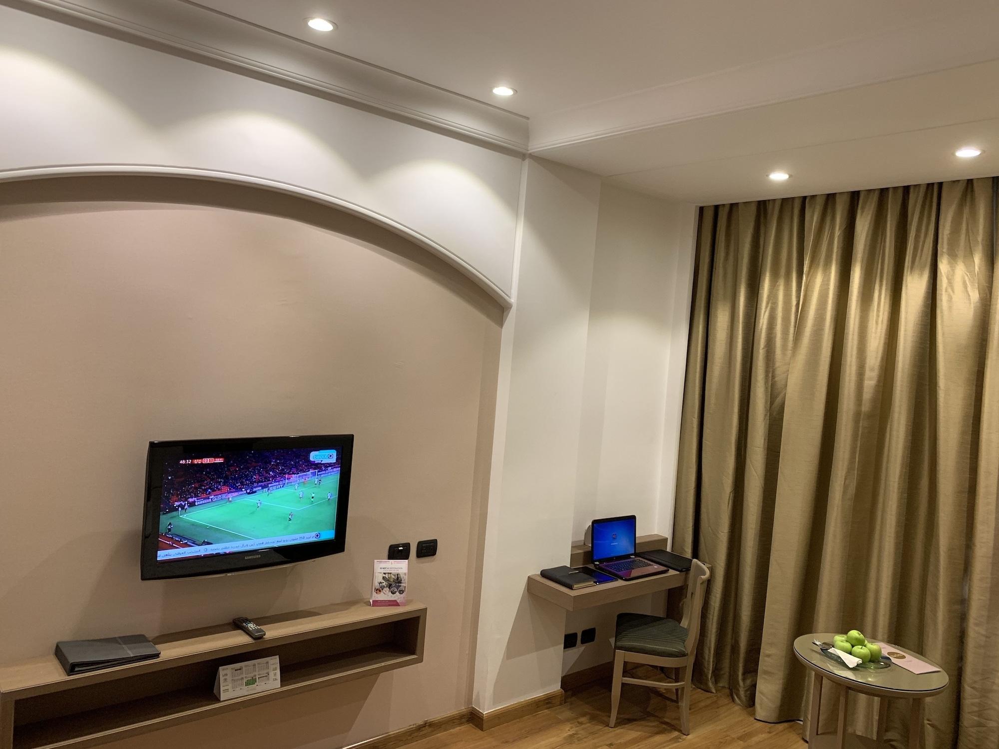 Carlton Al Moaibed Hotel Dammam Bagian luar foto A room at the hotel