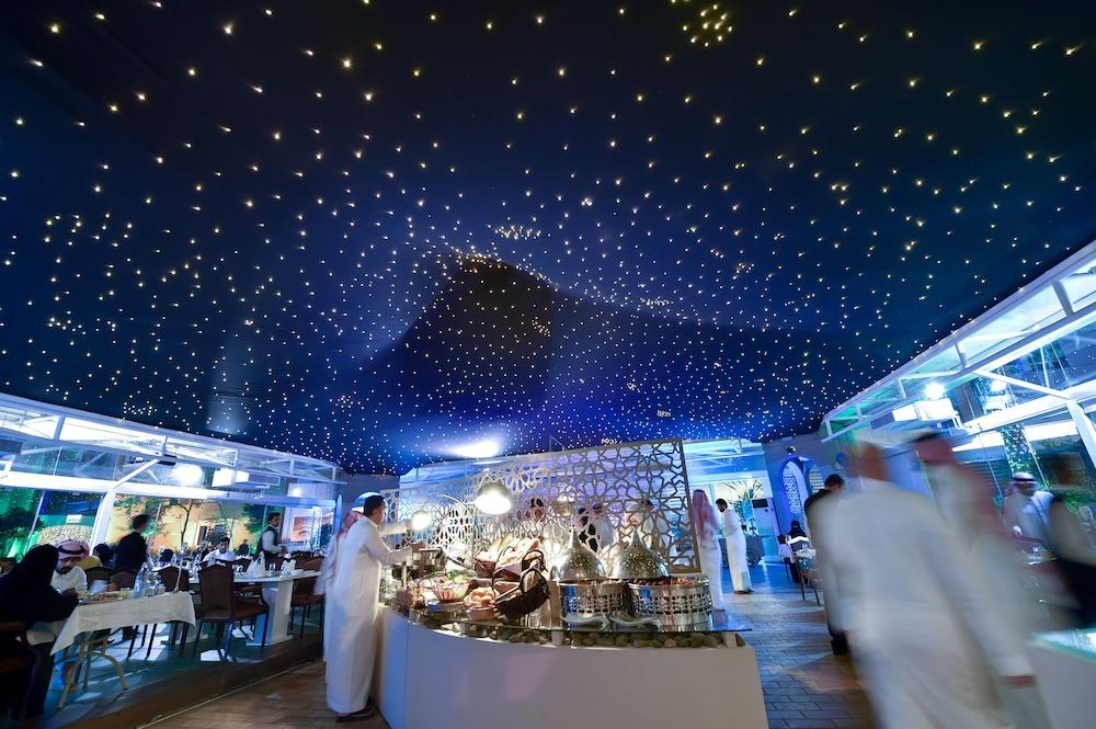 Carlton Al Moaibed Hotel Dammam Bagian luar foto The tent
