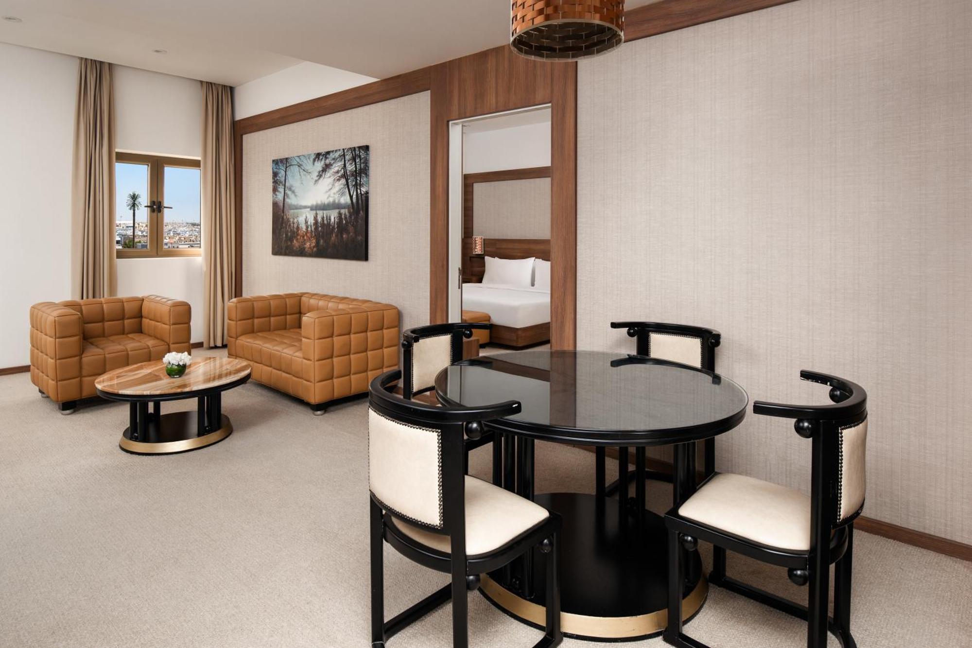 Carlton Al Moaibed Hotel Dammam Bagian luar foto Suite