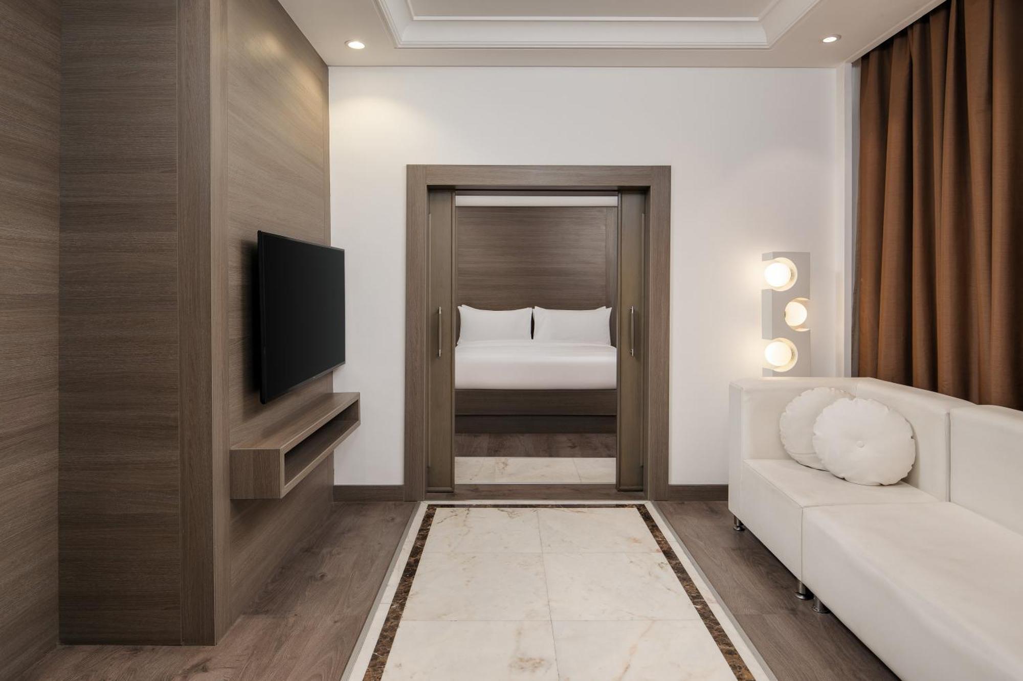 Carlton Al Moaibed Hotel Dammam Bagian luar foto Suite