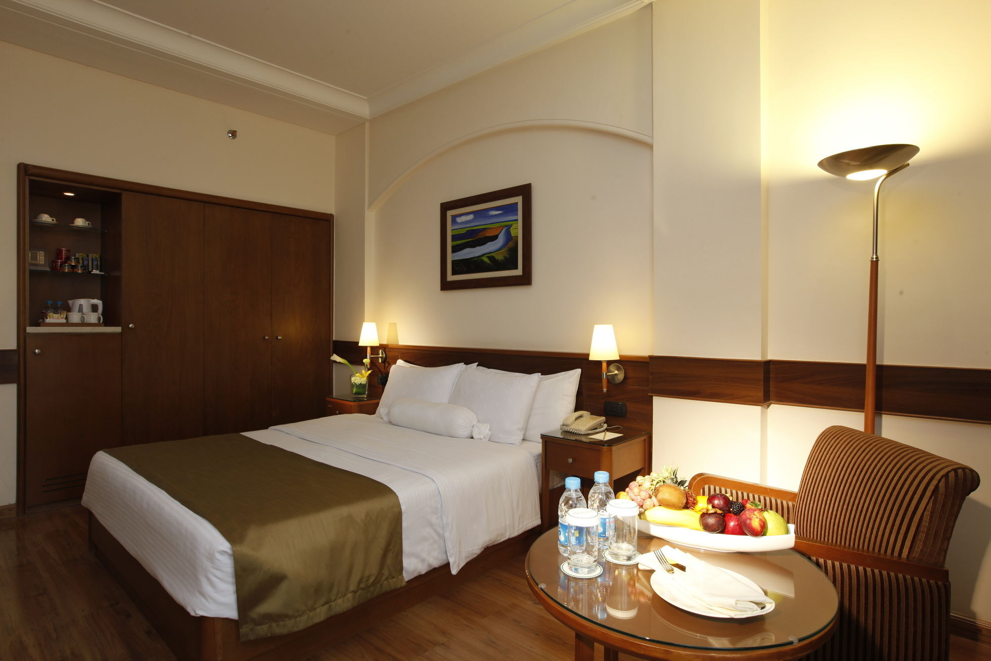 Carlton Al Moaibed Hotel Dammam Bagian luar foto A room at the hotel
